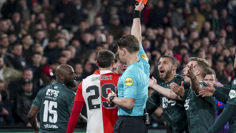 Các bạn nên nắm rõ các hành vi tẩy thẻ khi chơi